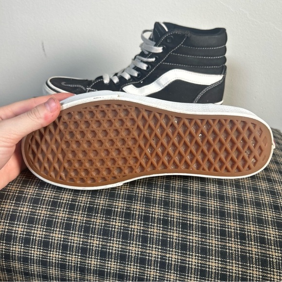 Vans Black and White High-Top Sneakers - Picture 4 of 5